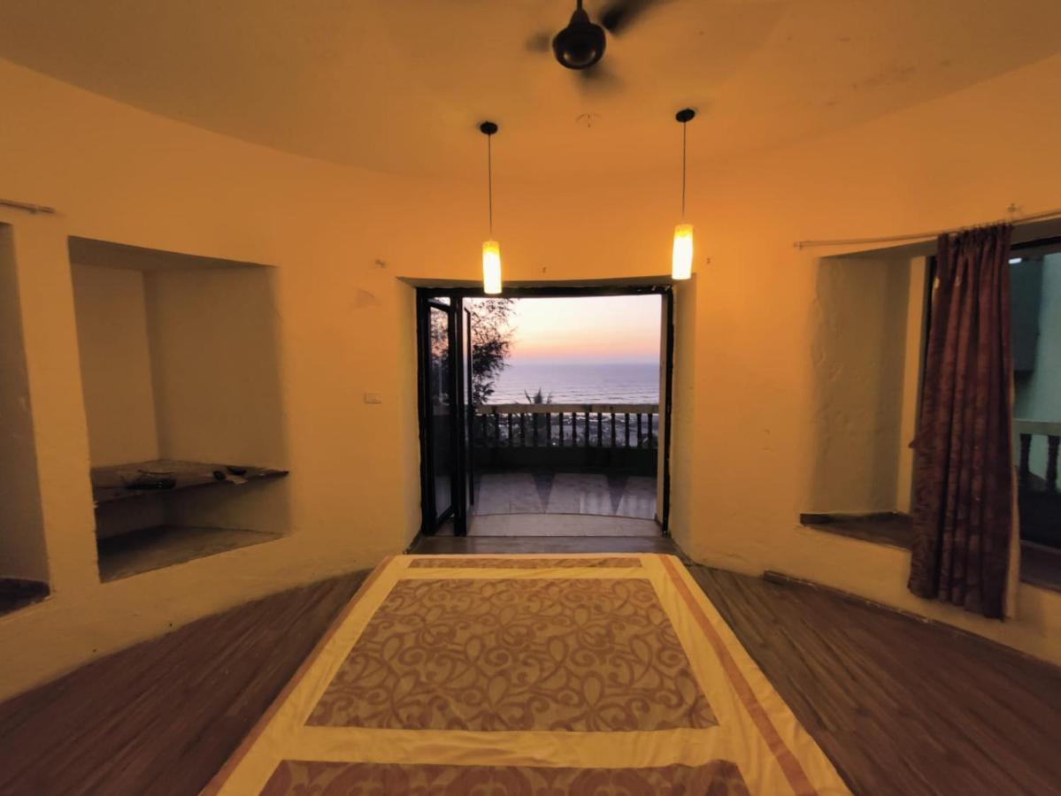 Villa Infinity By The Sea Murud  Extérieur photo