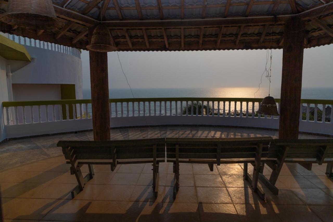 Villa Infinity By The Sea Murud  Extérieur photo