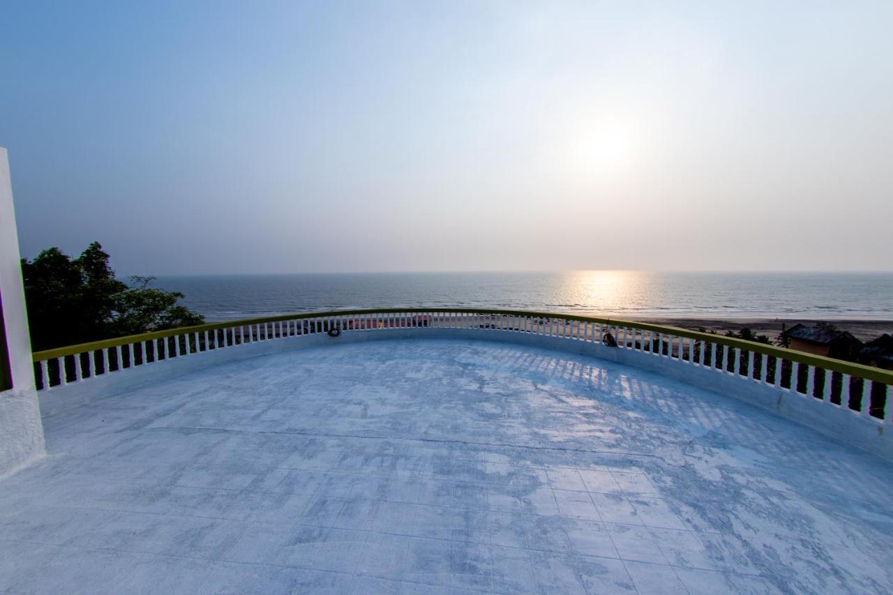 Villa Infinity By The Sea Murud  Extérieur photo