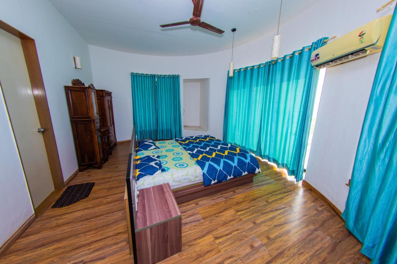 Villa Infinity By The Sea Murud  Extérieur photo